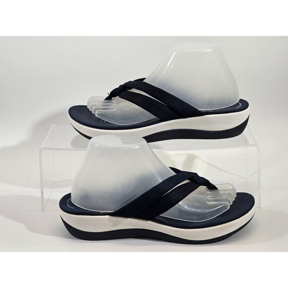 CLARKS Women's 9 Arla Kaylie‎ 2 Fabric Thong Flip Flop Beach Pool Sandals Navy - Picture 4 of 11
